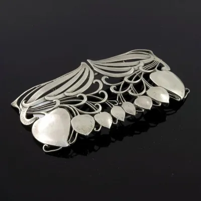 Silver buckle, 1901